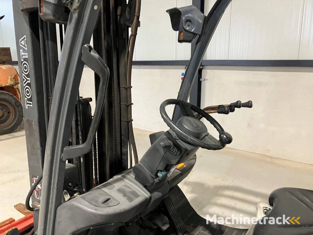 Gabelstapler Toyota 02-8FDF18 Diesel 1750 kg 4,3 m 2010