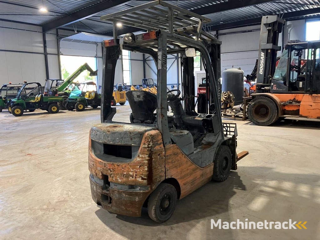 Heftruck Toyota 02-8FDF18 Diesel 2015