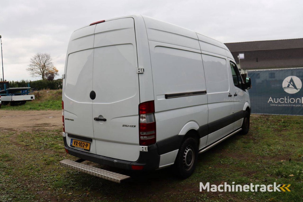Mercedes-Benz Sprinter 210 CDI Diesel 95 PS 2016 Van