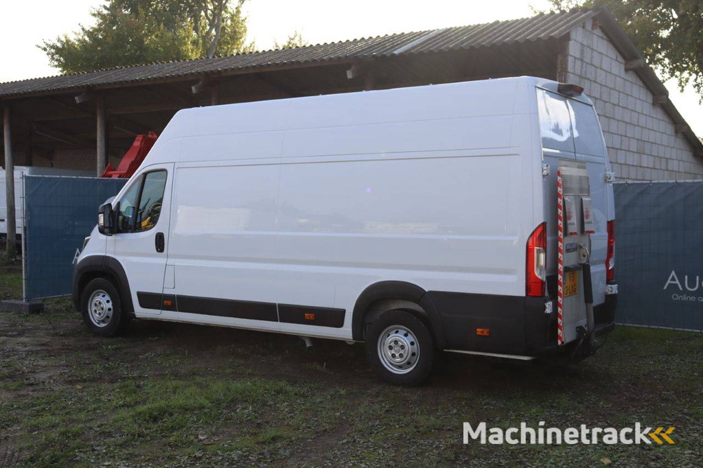 Peugeot BOXER Diesel 165 PS 2021 Van