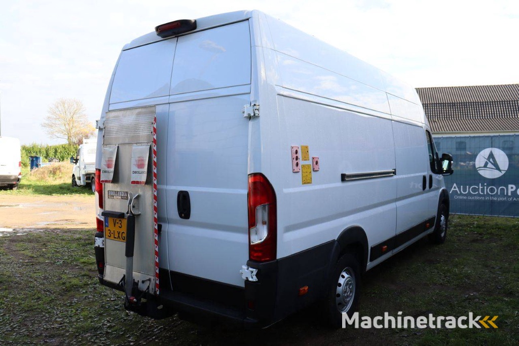 Peugeot BOXER Diesel 165 PS 2021 Van