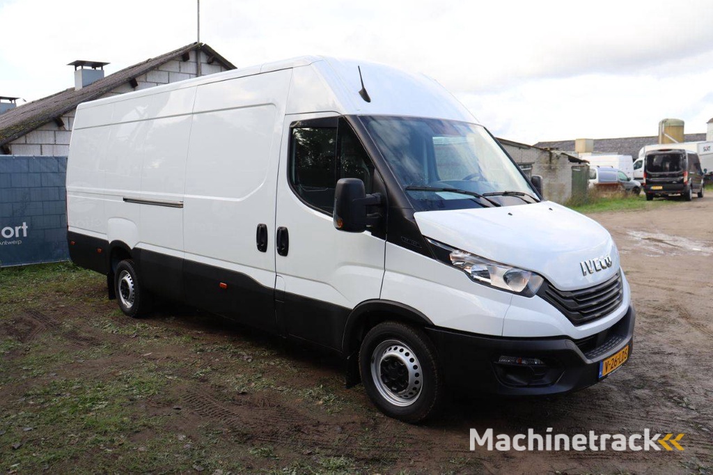 Bestelwagen Iveco Daily van; Model Type: TS35SC2AA Diesel 2007