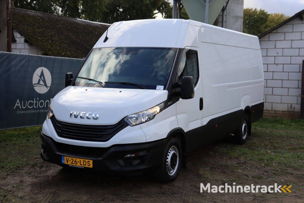 Bestelwagen Iveco Daily van; Model Type: TS35SC2AA Diesel 2007