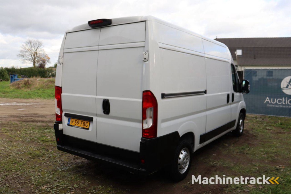 Bestelwagen Peugeot BOXER Diesel 140pk 2021