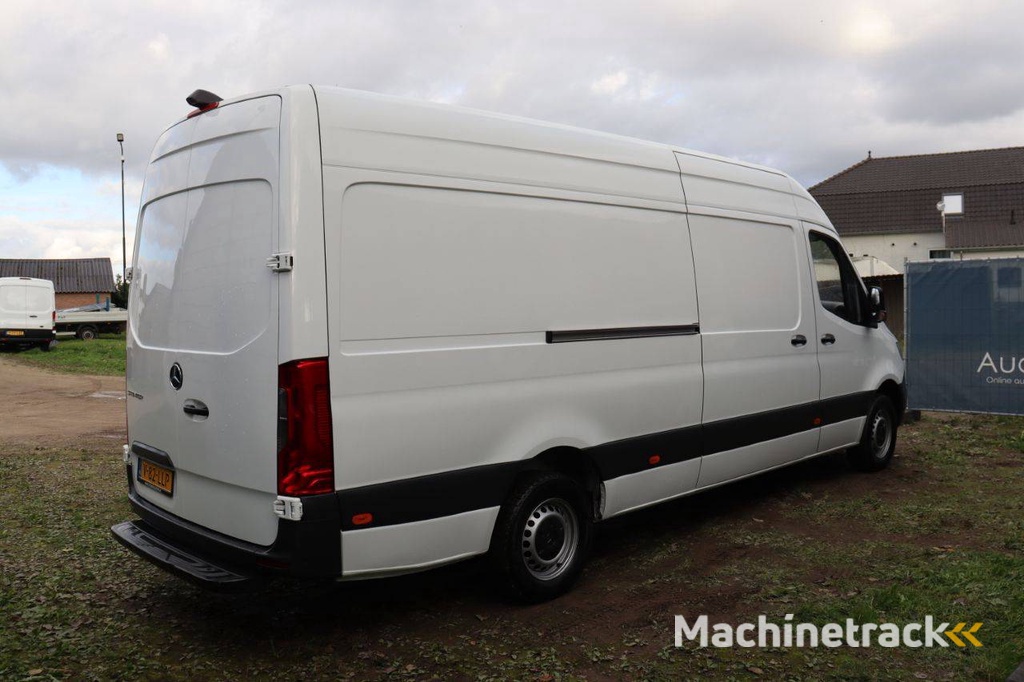 Mercedes-Benz Sprinter Diesel 150 PS 2022 Transporter