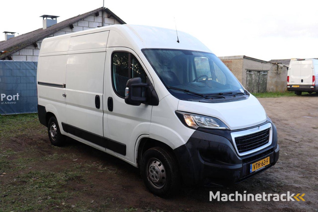 Peugeot BOXER Diesel 131 PS 2018 Van