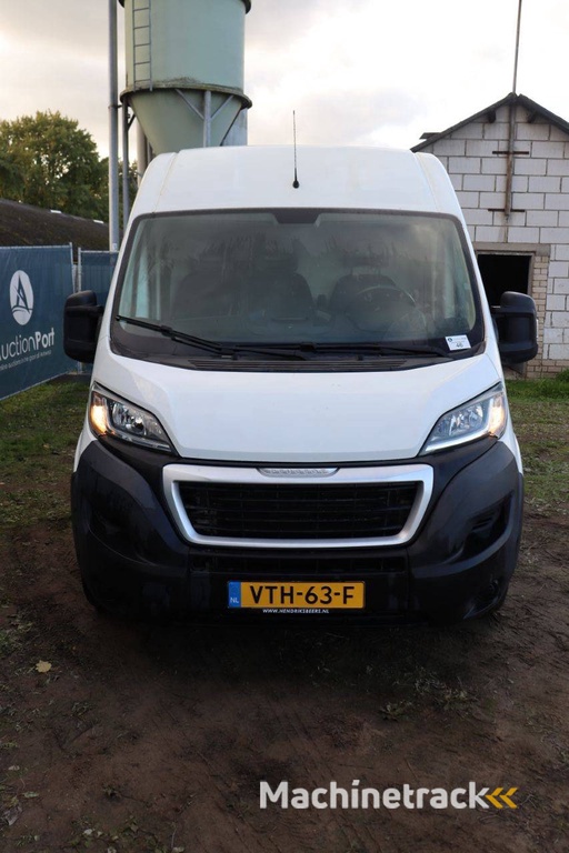 Peugeot BOXER Diesel 131 PS 2018 Van