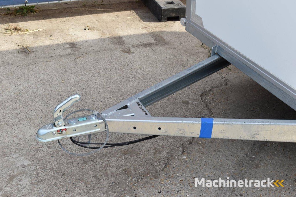 Gesloten Aanhangwagen Kerenzo 750kg 300x150x180cm Nieuw