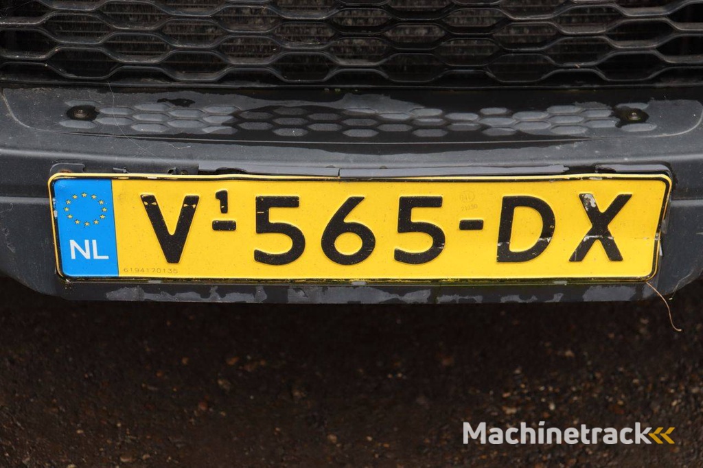 Trekker Iveco Daily 50C18 Diesel 180pk 2017 met oplegger Veldhuizen