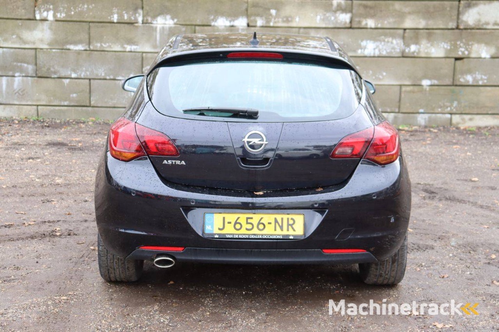 Opel Astra Benzine 120pk 2011 (Marge)