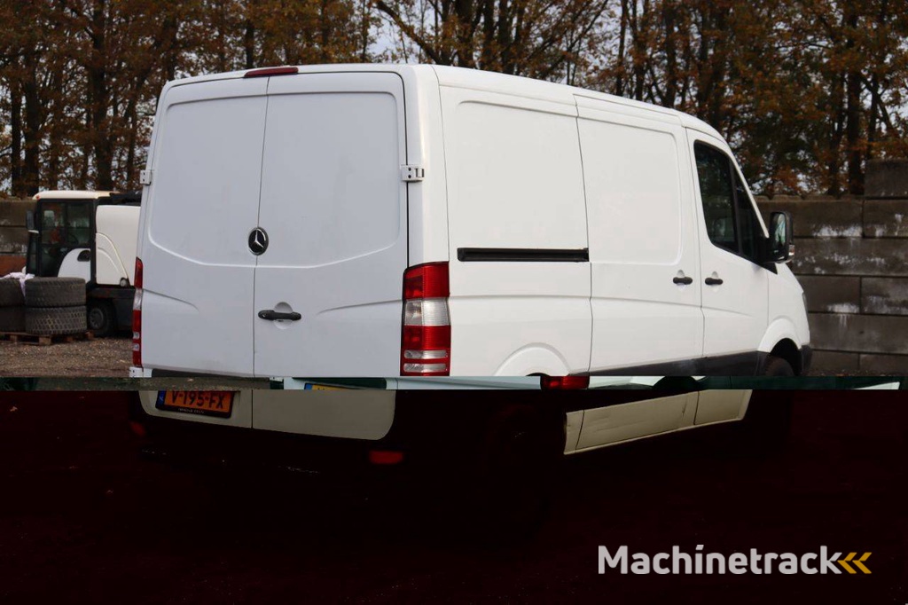 Bestelwagen Mercedes-Benz SPRINTER Diesel 129pk 2011