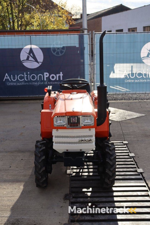 Minitractor Kubota B1502DT Diesel 15pk  Refit