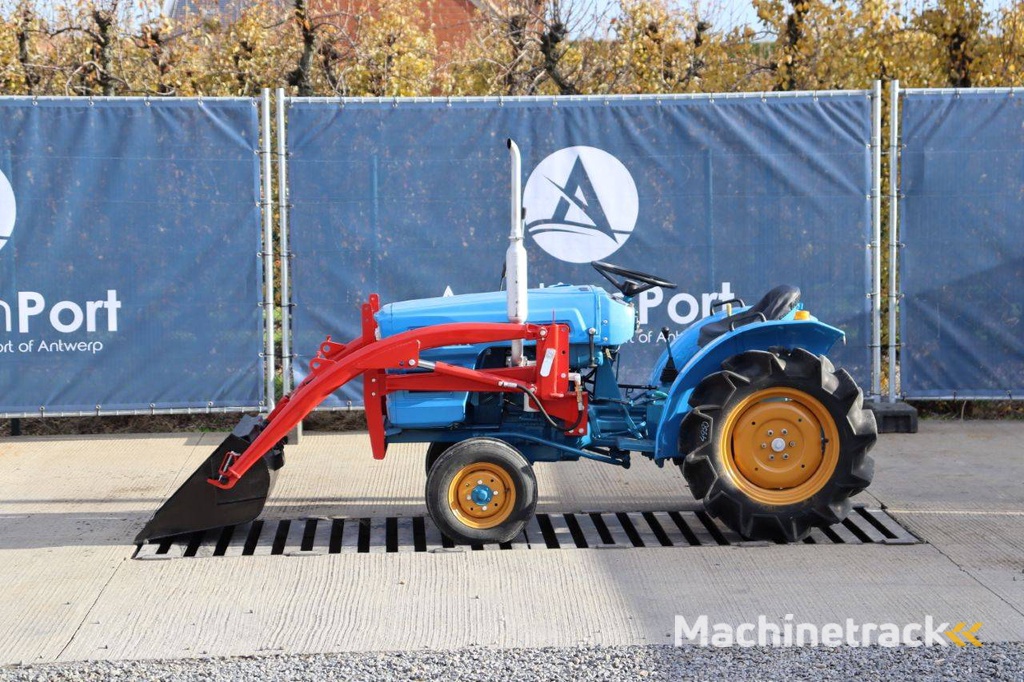 Mini tractor Hinomoto BEST E14 Diesel 14 hp with front loader Refit