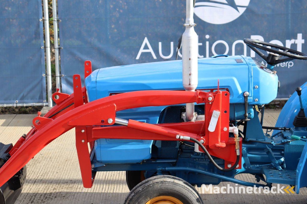 Mini tractor Hinomoto BEST E14 Diesel 14 hp with front loader Refit