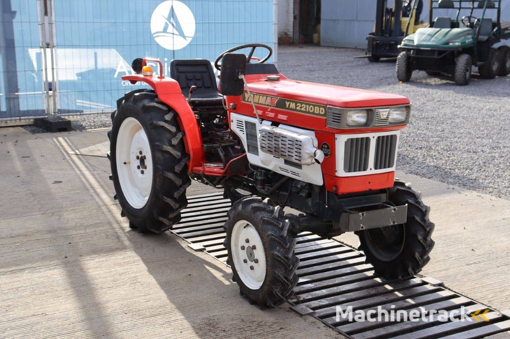 Kleintraktor Yanmar YM2210BD Diesel 22 PS (Marge)