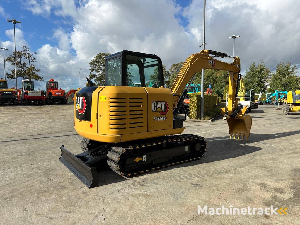 Rupsgraafmachine Caterpillar 305.5E2 Diesel 2017