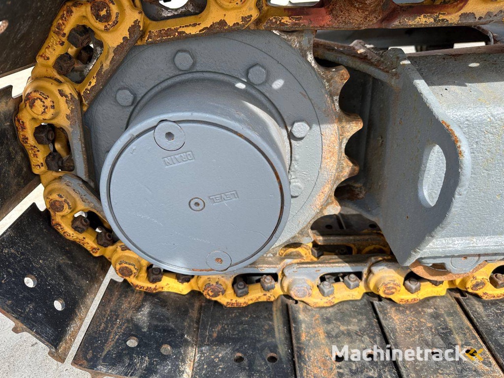 Rupsgraafmachine Takuechi TB150C Diesel 2010