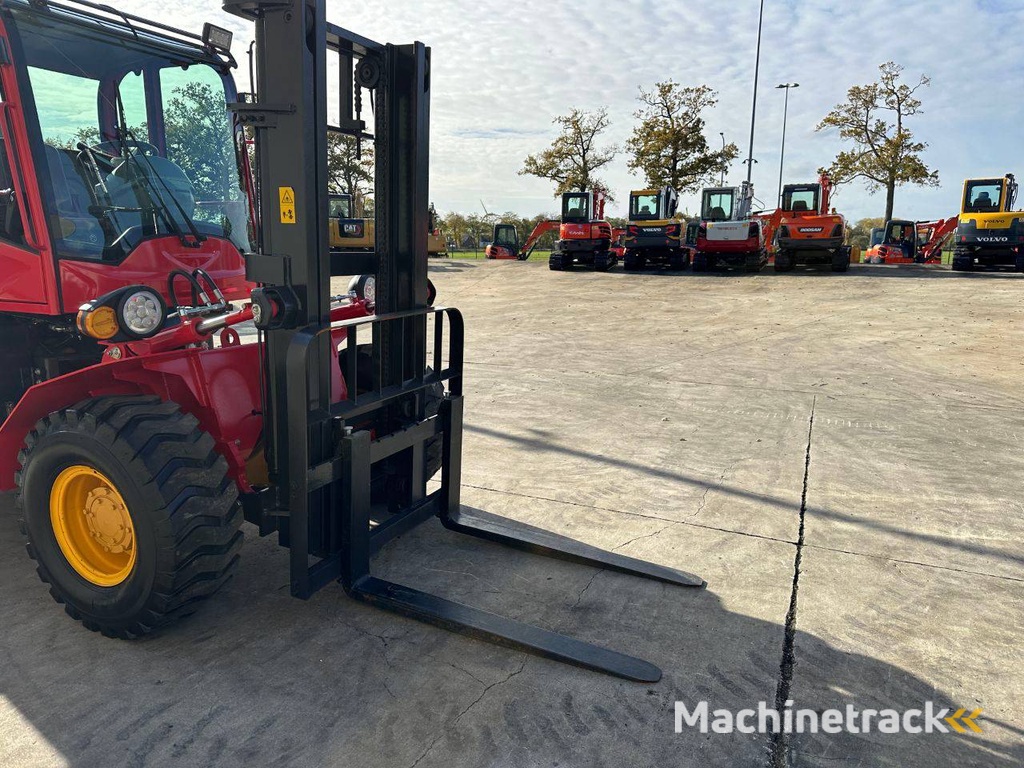 Rough Terrain Forklift KUL RTF-3500 Diesel 2025 New