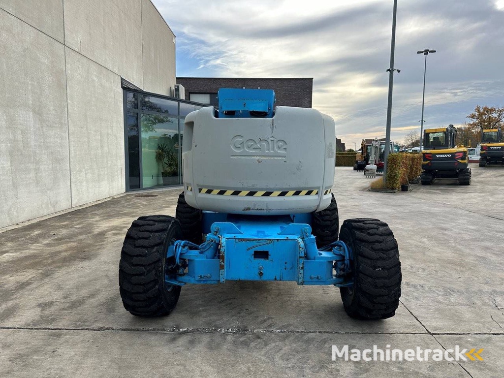 Knikarmhoogwerker Genie Z45/25 Diesel 13.8m 2000