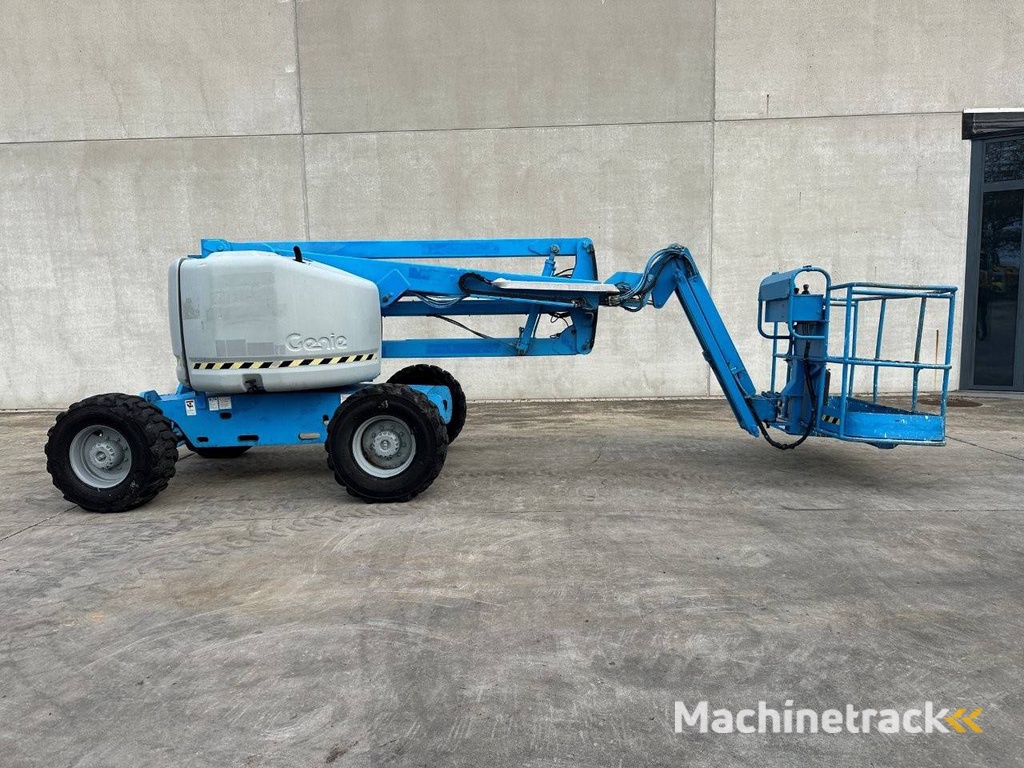 Knikarmhoogwerker Genie Z45/25 Diesel 13.8m 2000