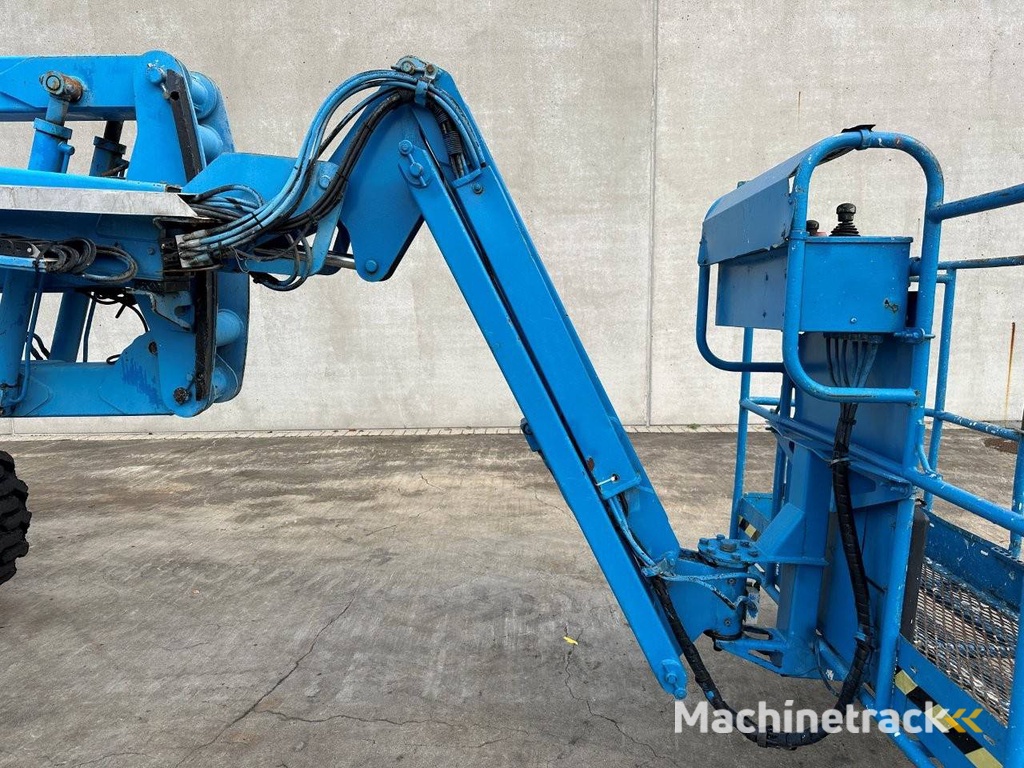 Knikarmhoogwerker Genie Z45/25 Diesel 13.8m 2000