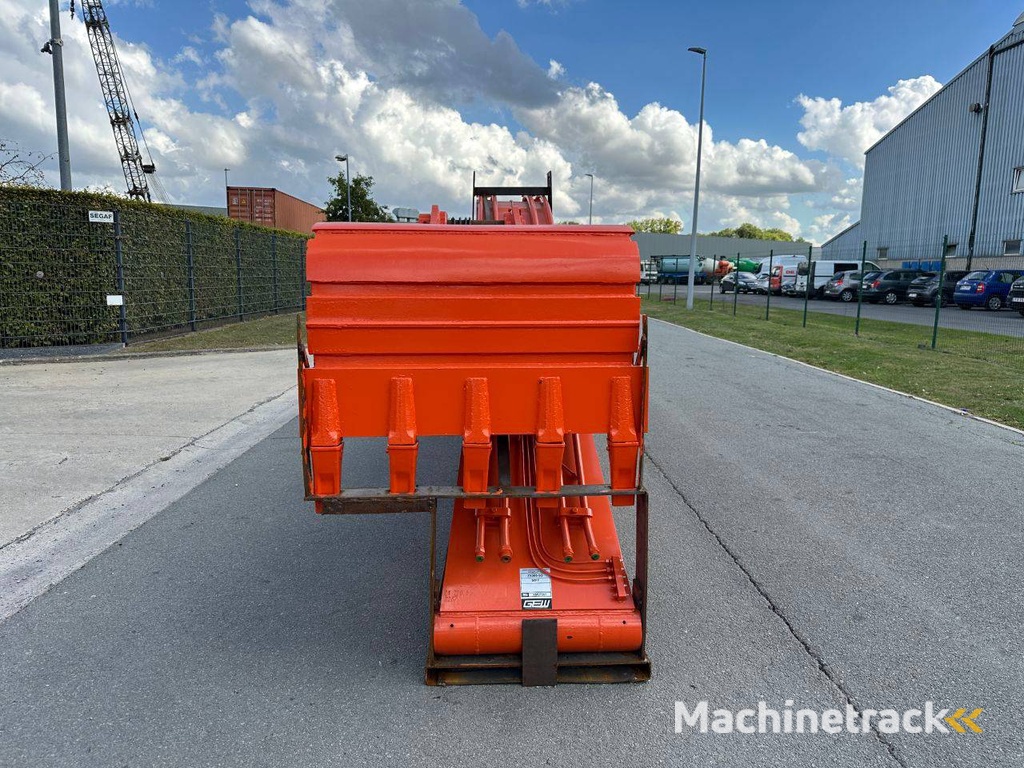 Long Reach Hitachi ZX200 2025 Nieuw