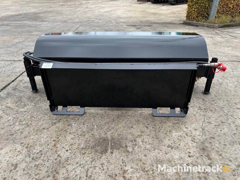 Borstel Future FT-SE61 2024 Nieuw voor Schranklader