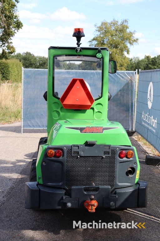 Kniklader Avant M735 Diesel 19kW 2021