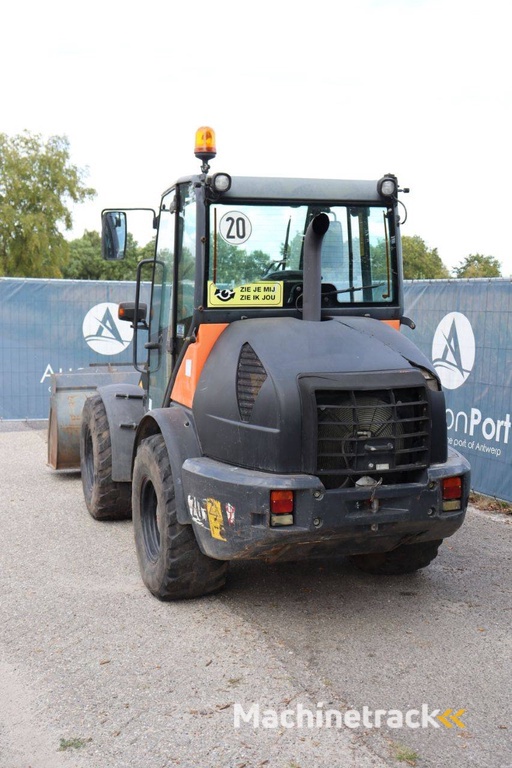 Wheel loader Komatsu WA70-7 Diesel 36.9kW 2015