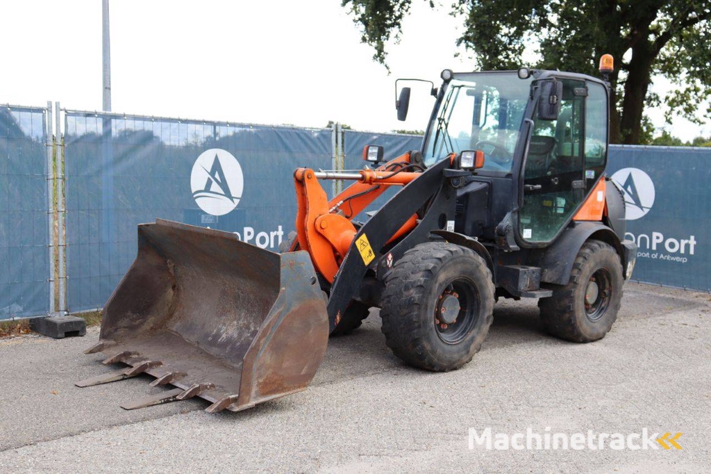 Wheel loader Komatsu WA70-7 Diesel 36.9kW 2015