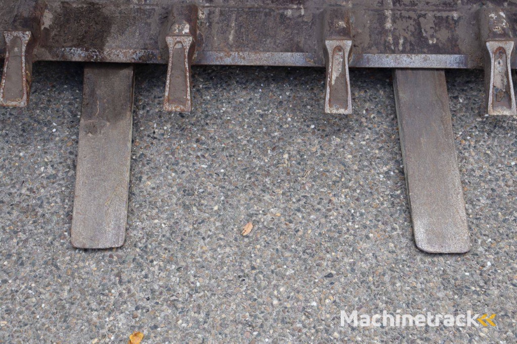 Wheel loader Komatsu WA70-7 Diesel 36.9kW 2015