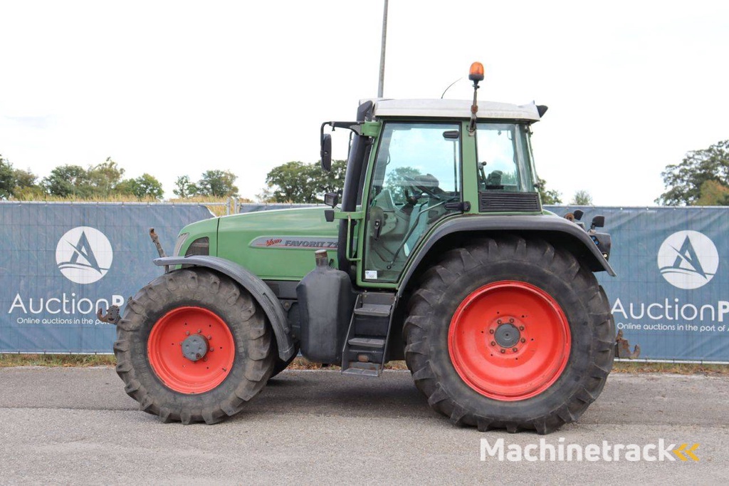 Tractor Fendt Vario Favorit 716 Diesel 121kW