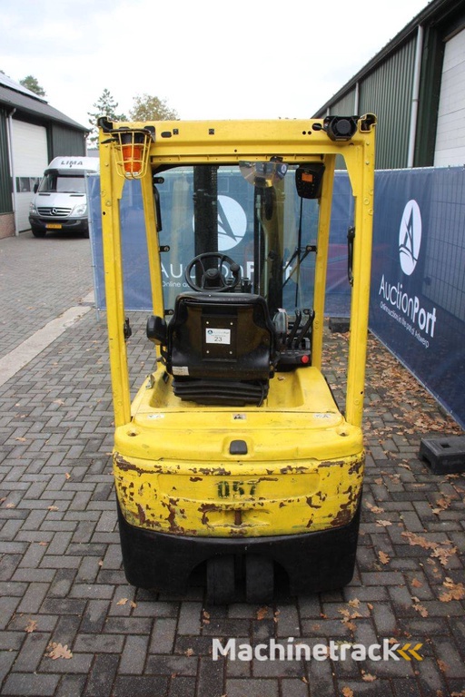 Hyster J1.8XNT MWB Electric Forklift 1750kg 4.6m 2013