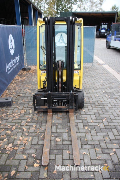 Hyster J1.8XNT MWB Electric Forklift 1750kg 4.6m 2013