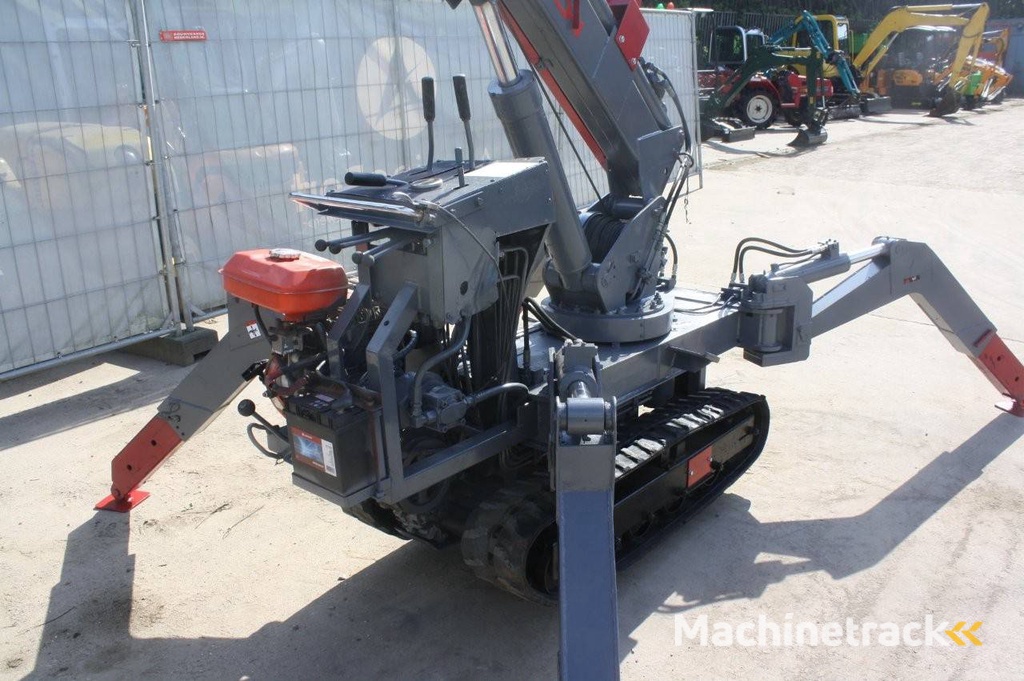 Hijskraan Takeuchi TC205 Benzine 2000kg 7m
