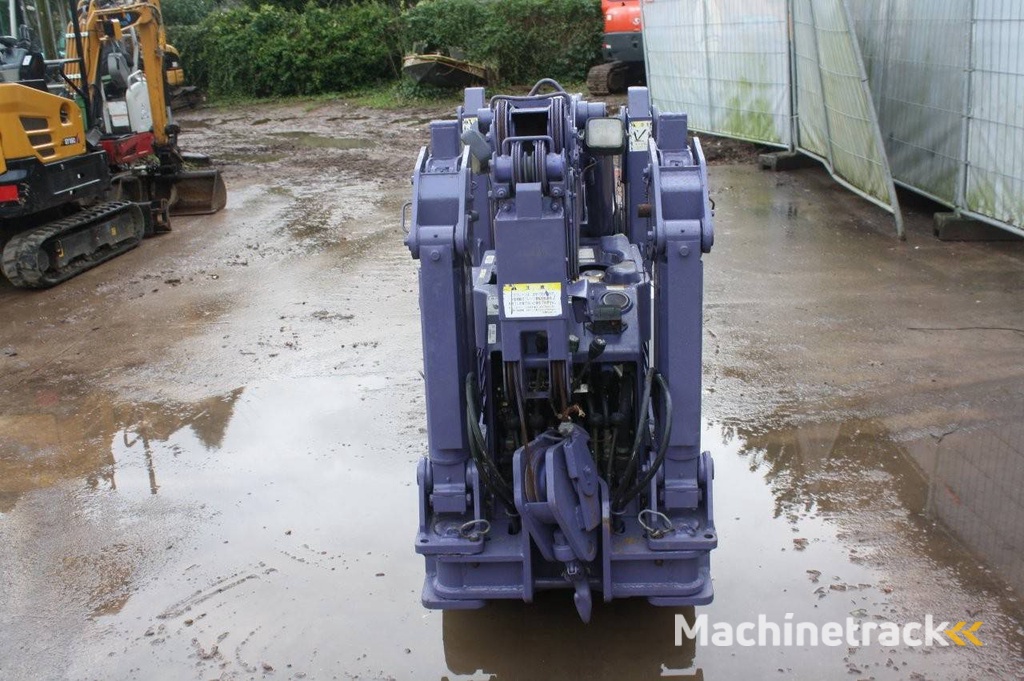 Hijskraan Maeda MC-205 Diesel 2500kg 7m 2013