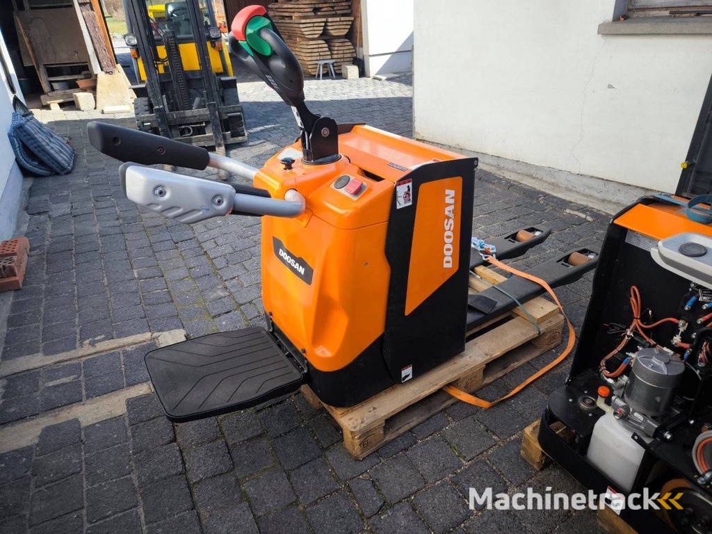 Doosan BPR208-7 EPS Electric Pallet Truck 2022 New