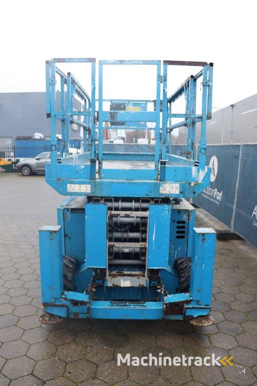 Schaarhoogwerker Genie GS-4069 RT Diesel 14.12m