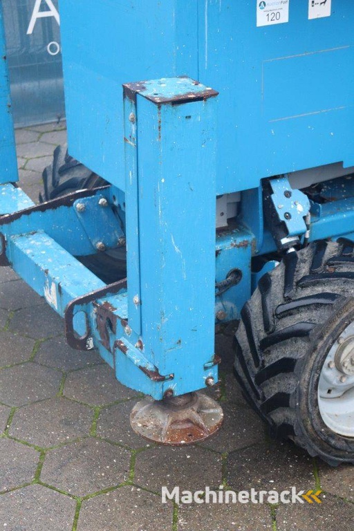 Schaarhoogwerker Genie GS-4069 RT Diesel 14.12m