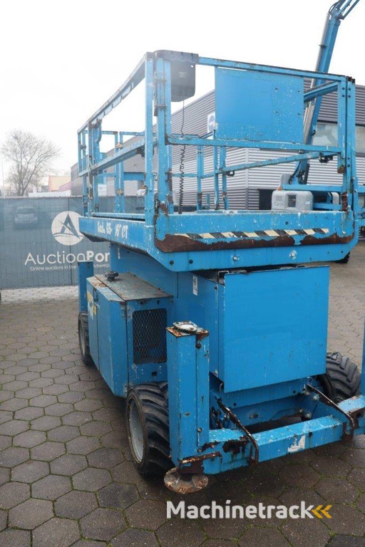 Schaarhoogwerker Genie GS-4069 RT Diesel 14.12m