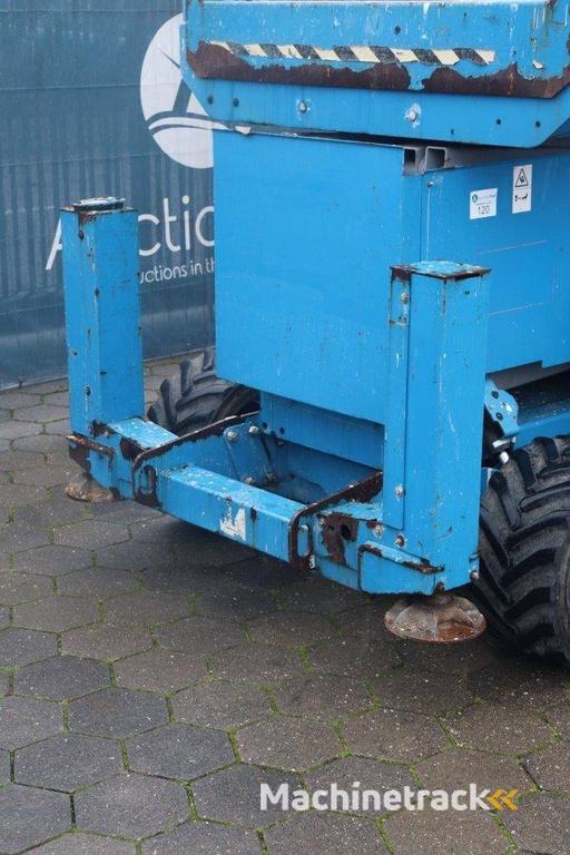 Schaarhoogwerker Genie GS-4069 RT Diesel 14.12m