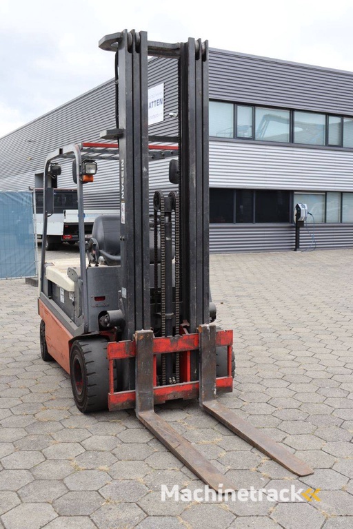 Forklift Nissan G002L25CU Electric 2500kg 6.0m 2002