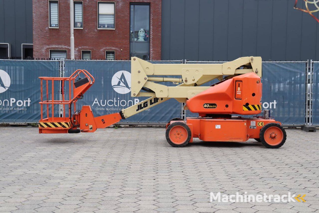 Knikarmhoogwerker JLG N40 Elektrisch 14.2m 1997