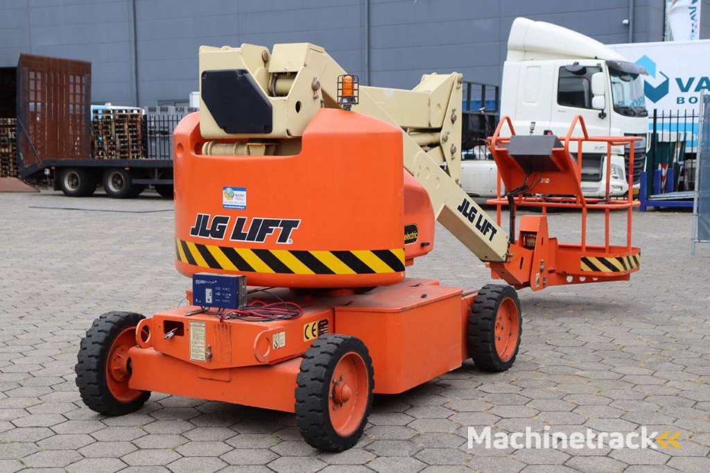Knikarmhoogwerker JLG N40 Elektrisch 14.2m 1997