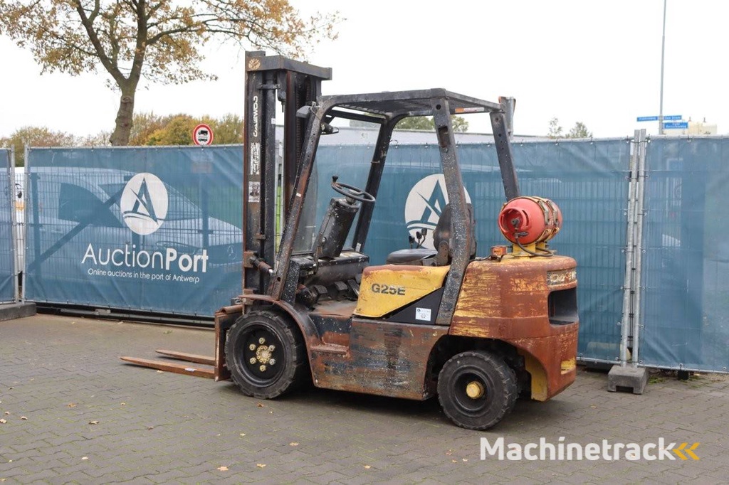 Forklift Daewoo G25E-5 LPG 2500kg 3.81m 2002