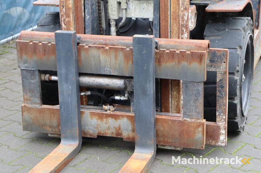 Forklift Daewoo G25E-5 LPG 2500kg 3.81m 2002