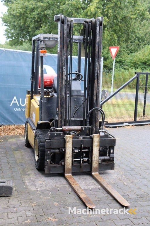 Forklift Yale GLP30 LPG 2830kg 3.21m 2000
