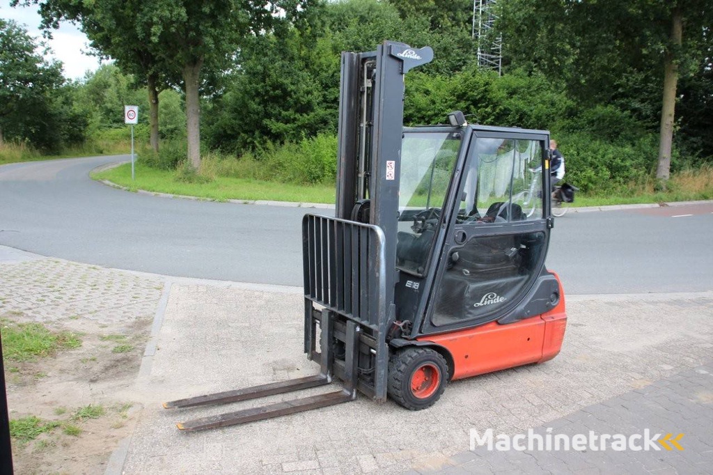 Forklift Linde E18C-02 Electric 1800kg 6.0m 2002