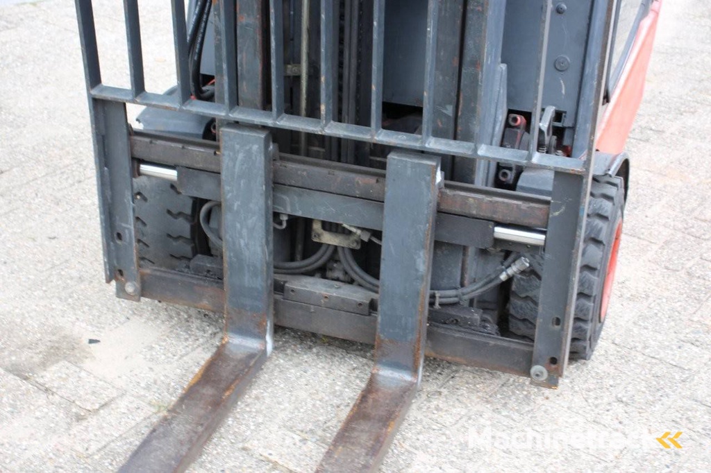 Forklift Linde E18C-02 Electric 1800kg 6.0m 2002