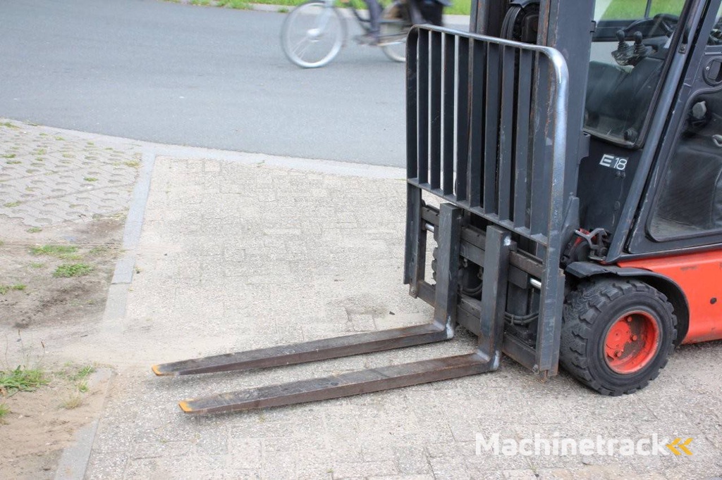 Forklift Linde E18C-02 Electric 1800kg 6.0m 2002